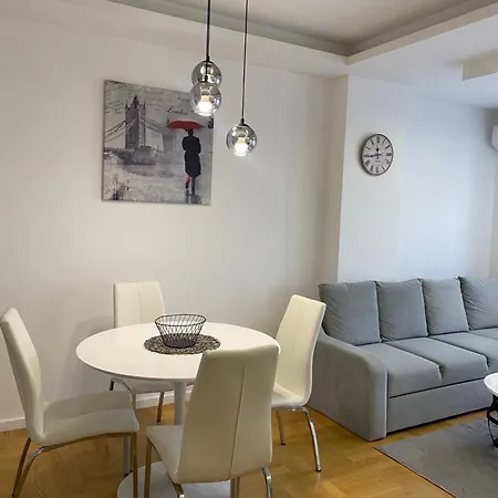 Apartment Infinity