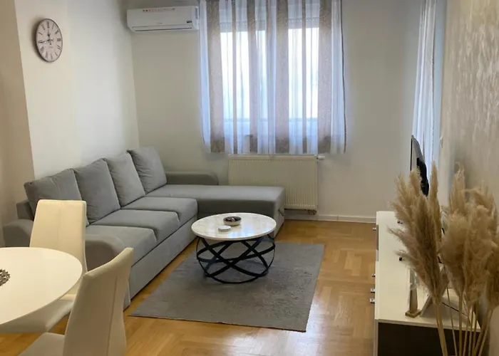 Infinity Apartment *